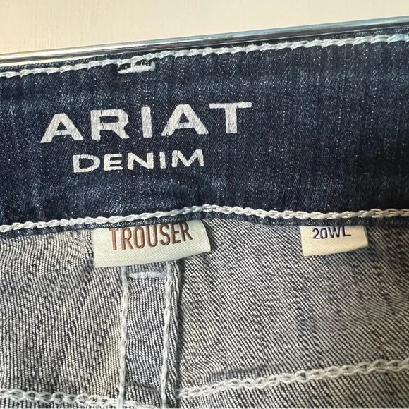 Ariat Women’s Trouser Low Rise Bootcut Jeans Dark Wash White Stitching Sz. 20WL - Picture 3 of 6